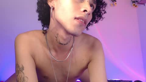 Snapshot of seven7xis chatting on 03/08/25, 07:16 Alexis online show from 03/08/25, 07:16