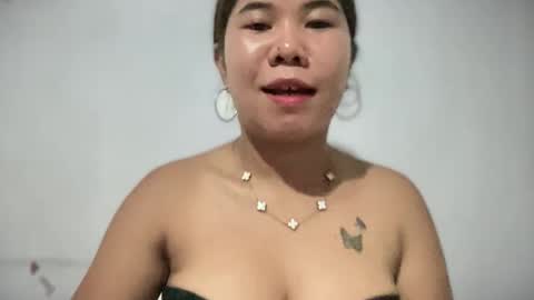 Snapshot of sex_lovely_doll chatting on 04/10/26, 06:23 Hi im anne online show from 04/10/26, 06:23