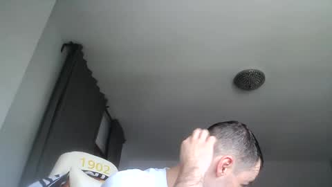 Snapshot of sexbrute chatting on 08/02/26, 01:31 sexbrute online show from 08/02/26, 01:31