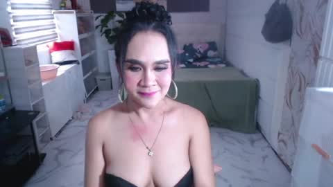 Snapshot of sexcum_trendingts_now chatting on 07/09/26, 06:06 MS Anna online show from 07/09/26, 06:06