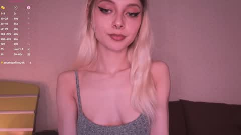 Snapshot of sexdrugg666 chatting on 04/19/26, 12:33 Dina online show from 04/19/26, 12:33