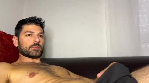 Lucenzo  online show from 10/04/25, 04:05