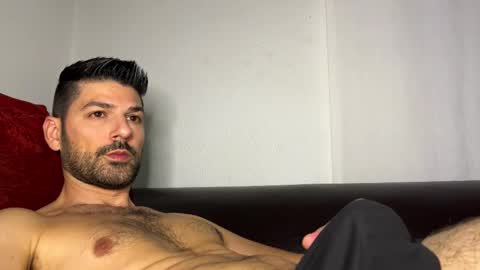 Lucenzo  online show from 11/04/25, 05:23