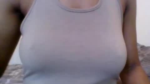 Snapshot of sexicaramel_ chatting on 12/17/24, 06:20 sexicaramel_ online show from 12/17/24, 06:20