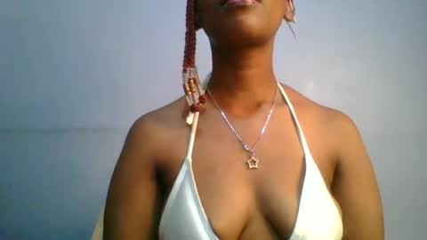 Snapshot of sexie_curvie chatting on 02/16/25, 02:21 Maggie online show from 02/16/25, 02:21