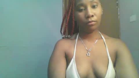 Snapshot of sexie_curvie chatting on 02/18/25, 12:39 Maggie online show from 02/18/25, 12:39