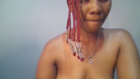 Snapshot of sexie_curvie chatting on 03/05/25, 02:45 Maggie online show from 03/05/25, 02:45