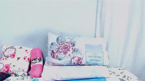 Snapshot of sexiebootyjoyxx chatting on 01/21/25, 09:04 sexiebootyjoyxx online show from 01/21/25, 09:04