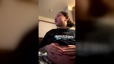 sexii_mamii101 online show from 01/18/26, 09:40