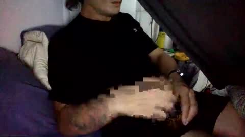 Snapshot of sexiiisenseiii chatting on 01/12/26, 02:11 dankdiggler online show from 01/12/26, 02:11