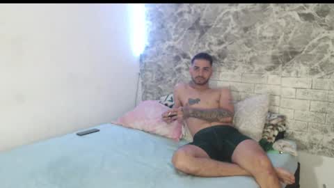 monserat y thony online show from 02/10/25, 05:58