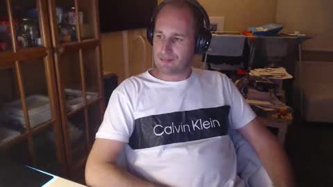 Snapshot of sexlobo1 chatting on 10/23/25, 01:27 Sexlobo online show from 10/23/25, 01:27