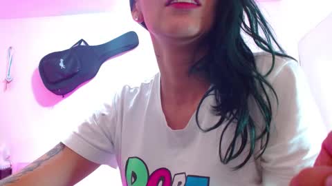 Snapshot of sexmilkdirty chatting on 12/15/24, 03:13 sexmilkdirty online show from 12/15/24, 03:13