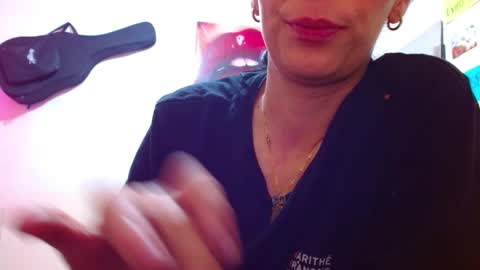 Snapshot of sexmilkdirty chatting on 01/25/25, 01:43 sexmilkdirty online show from 01/25/25, 01:43