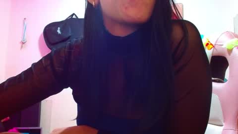 Snapshot of sexmilkdirty chatting on 02/14/25, 02:07 sexmilkdirty online show from 02/14/25, 02:07