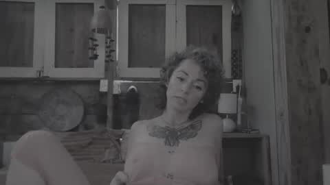 Trixy Rose online show from 01/05/25, 04:27