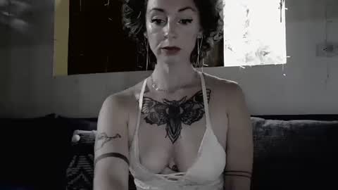 Trixy Rose online show from 03/03/25, 09:37