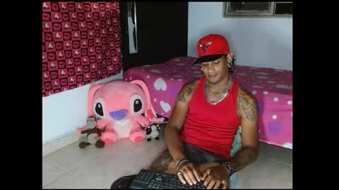 Aharon  ravelo online show from 03/01/26, 07:43