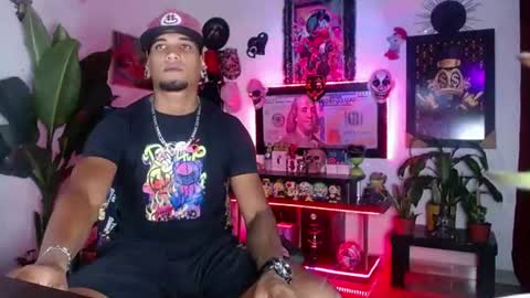 Snapshot of sexo_aharon chatting on 06/14/26, 04:47 Aharon ravelo online show from 06/14/26, 04:47