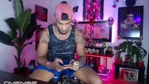 Snapshot of sexo_aharon chatting on 07/02/26, 05:02 Aharon ravelo online show from 07/02/26, 05:02