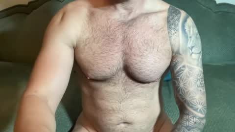 Snapshot of sexologistbull chatting on 06/19/26, 01:43 SexologistBull online show from 06/19/26, 01:43
