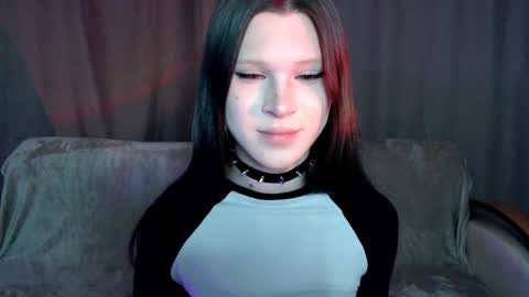 Snapshot of sexpired_princess chatting on 03/05/25, 02:03 Nextdoor Princess online show from 03/05/25, 02:03