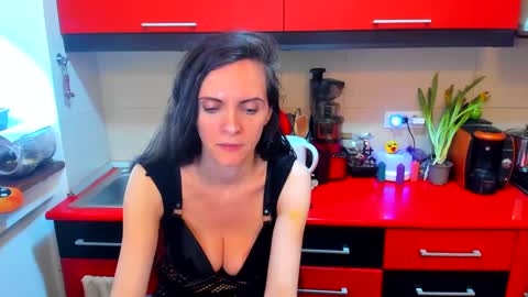 sexqueen1111 online show from 03/09/25, 11:47