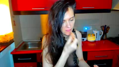 sexqueen1111 online show from 02/10/26, 03:10