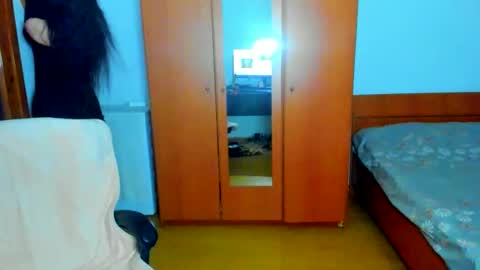 sexqueen1111 online show from 04/22/26, 11:45