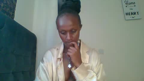 Snapshot of sexsy_sally chatting on 12/26/24, 08:39 sexsysally online show from 12/26/24, 08:39