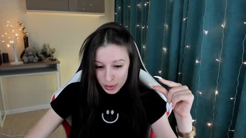 Snapshot of sextezi chatting on 12/18/24, 03:55 sextezi online show from 12/18/24, 03:55