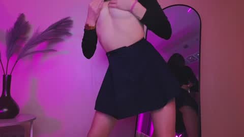 Snapshot of sextezi chatting on 01/21/25, 03:21 sextezi online show from 01/21/25, 03:21