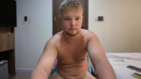 Snapshot of sexual_sbotage chatting on 06/01/26, 04:31 Max Leman online show from 06/01/26, 04:31