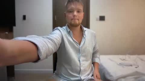 Snapshot of sexual_sbotage chatting on 06/07/26, 11:47 Max Leman online show from 06/07/26, 11:47