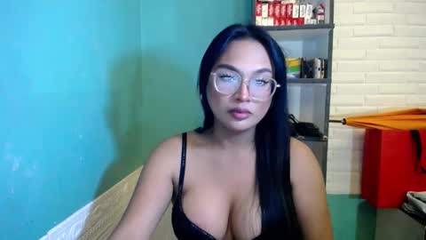 sexuallyattractive_mae online show from 05/21/26, 09:11