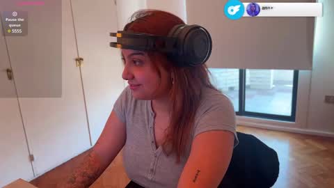Snapshot of sexualmindset chatting on 12/11/24, 08:28 Andrea online show from 12/11/24, 08:28