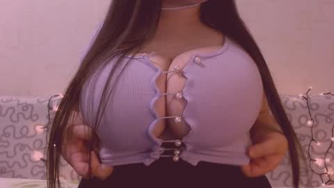 Julia online show from 12/25/24, 11:11