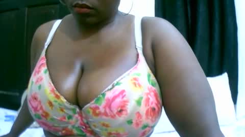 sexxi_ebony online show from 10/05/25, 06:28