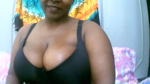 sexxi_ebony online show from 02/03/26, 01:16