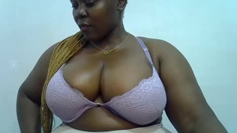 Snapshot of sexxi_ebony chatting on 06/05/26, 07:08 sexxi_ebony online show from 06/05/26, 07:08