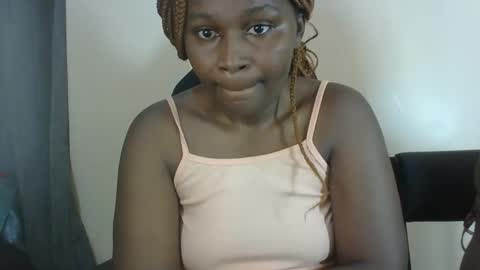 sexxy_amira online show from 10/13/25, 12:27