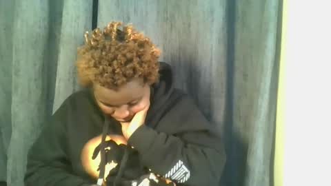 sexxy_amira online show from 10/26/25, 09:37