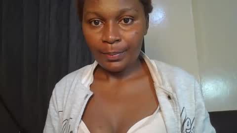 sexxy_amira online show from 12/02/25, 02:17