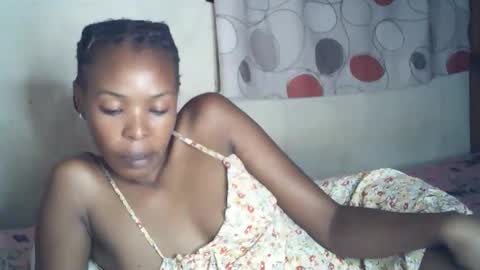 sexxy_curvy23 online show from 01/06/26, 07:17