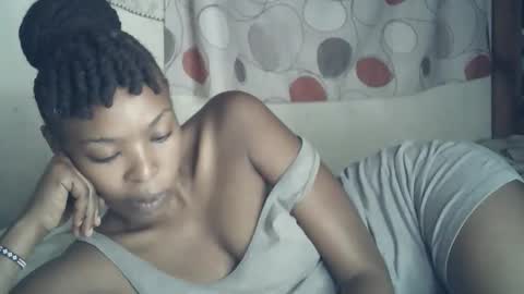 sexxy_curvy23 online show from 02/13/26, 04:19