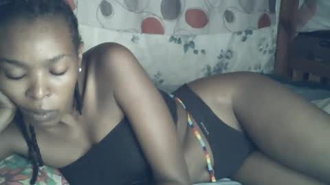 sexxy_curvy23 online show from 03/24/26, 03:55