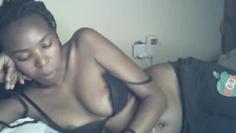 Snapshot of sexxy_curvy23 chatting on 05/30/26, 05:43 sexxy_curvy23 online show from 05/30/26, 05:43