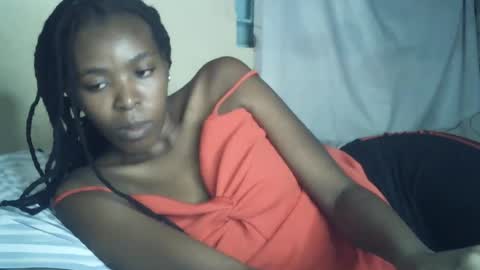 sexxy_curvy23 online show from 07/05/26, 04:19