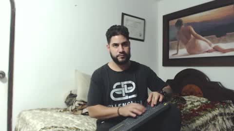 sexxy man online show from 12/12/24, 05:10