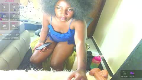 Snapshot of sexxy_mariana chatting on 05/19/26, 01:56 sexxy mariana online show from 05/19/26, 01:56